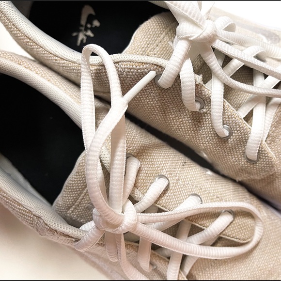Men’s Nike Canvas Shoes - Picture 5 of 10